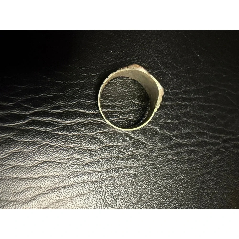 Vintage Silver Signet Ring Mens Brutalist Abstract Hand Carved Leaf Detail 8.35g